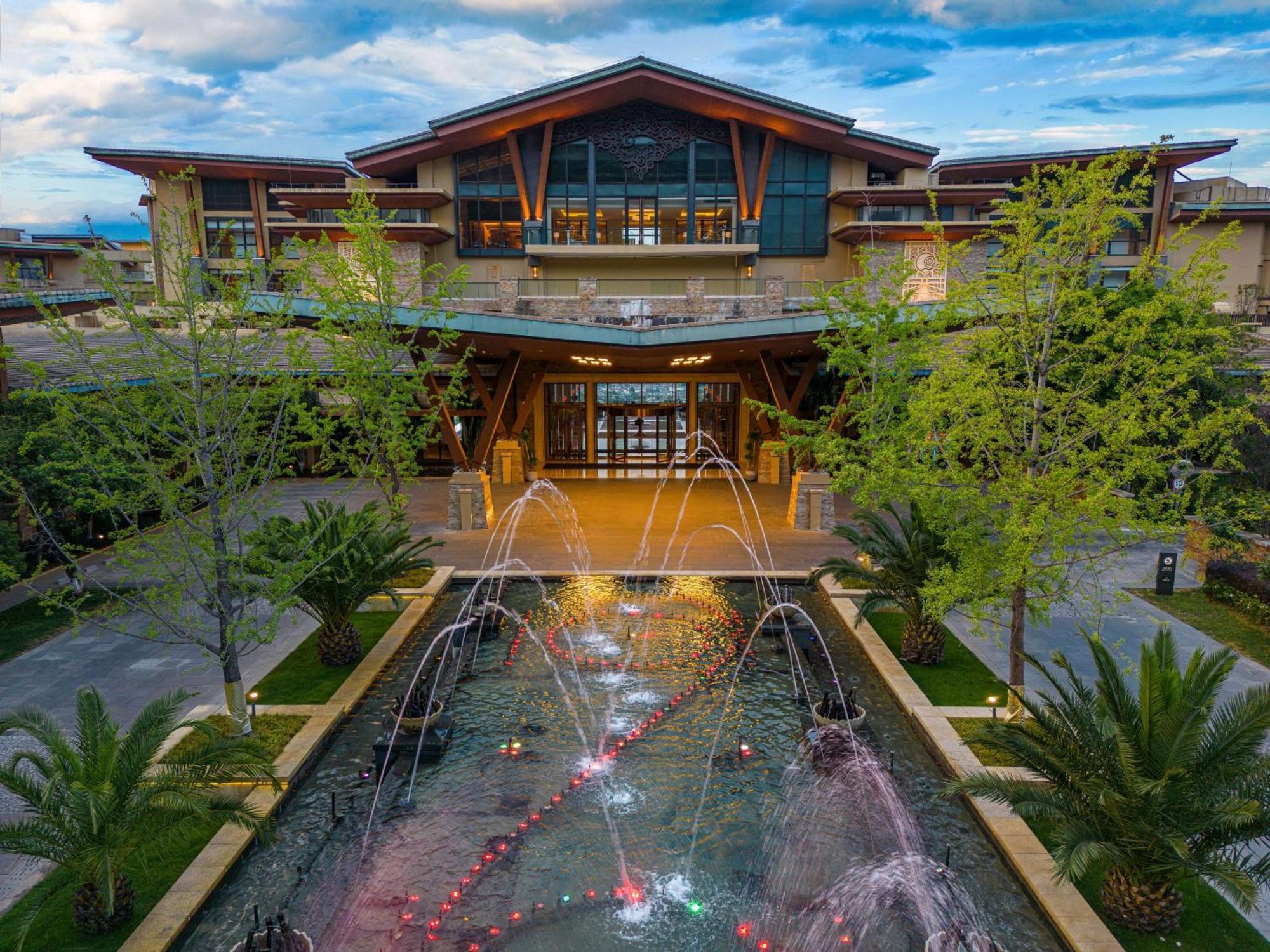 Hilton Dali Resort & Spa מראה חיצוני תמונה